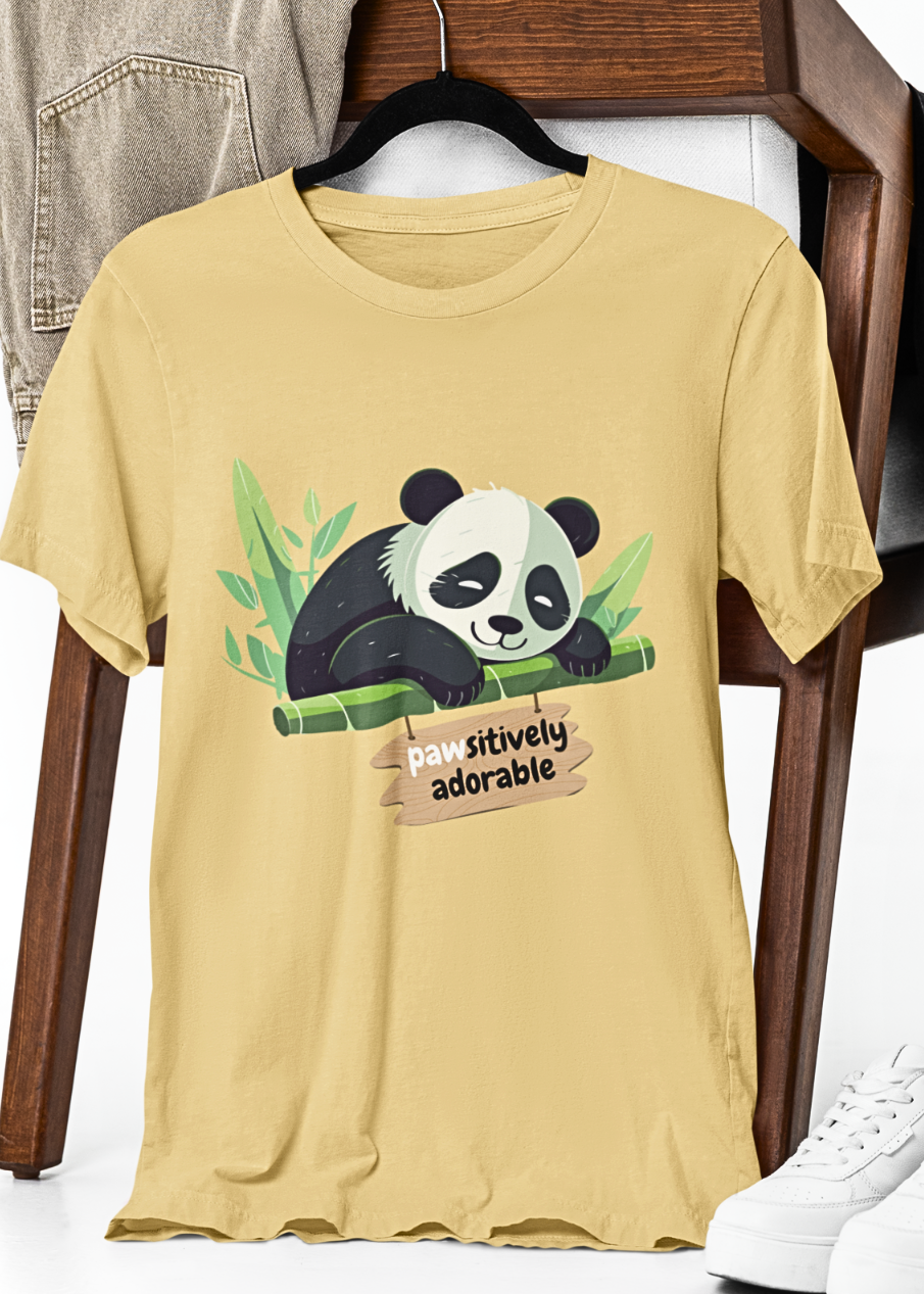 Cuddle-Worthy : Women's Graphic Tee