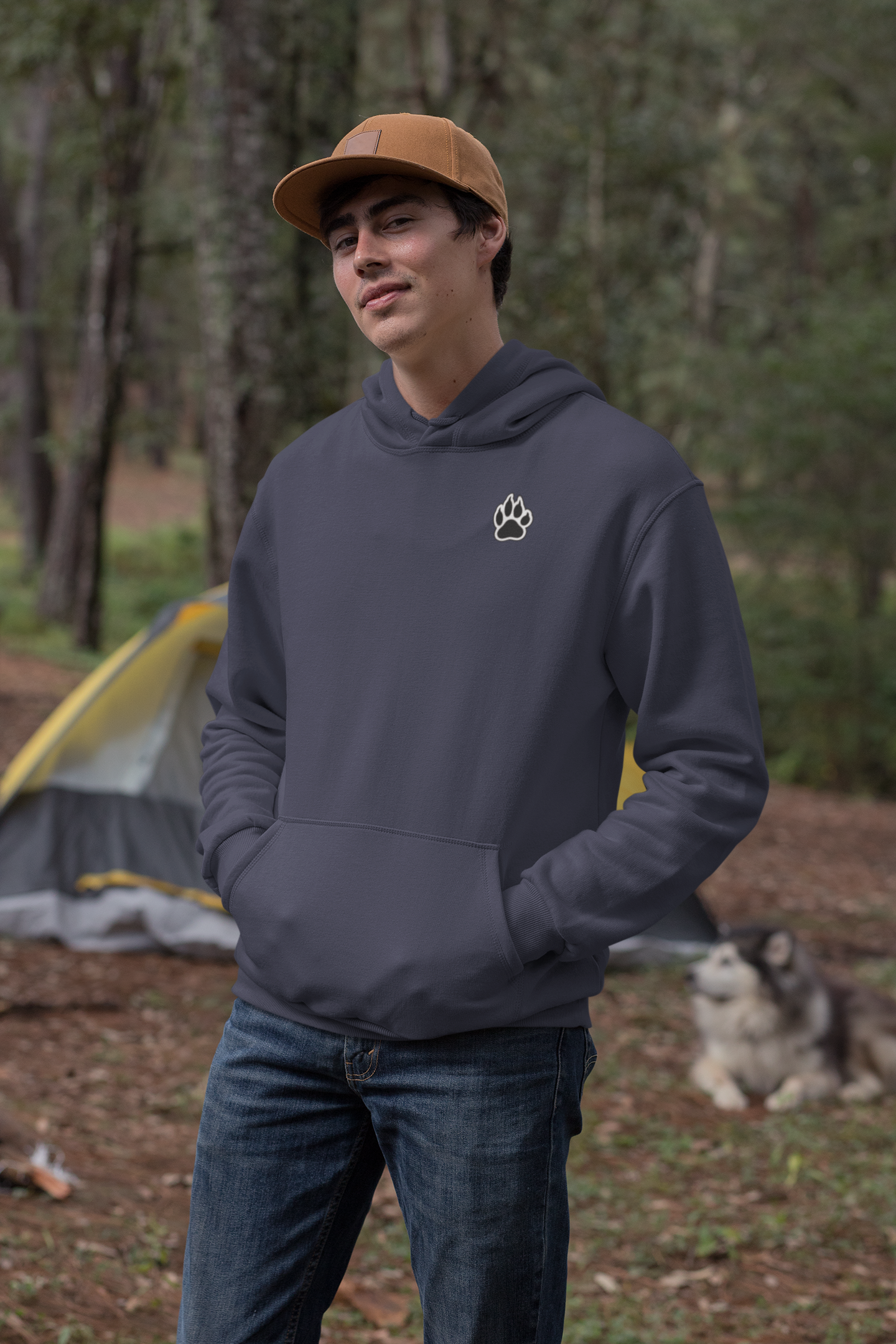 Echoing Howl Men's Hoodie with Paw Pocket